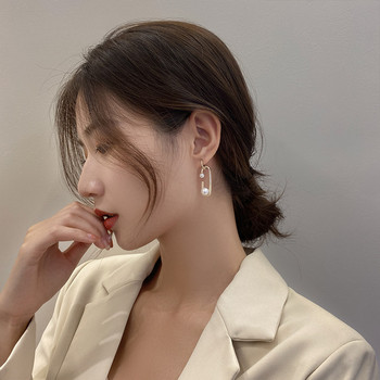 2020 г. Нов дизайн Висящи обеци с перли с неправилен щифт за жени Модни корейски бижута Луксозни секси обеци за парти за момичета