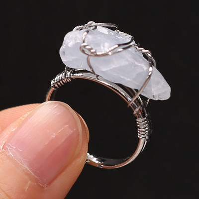 Κρυστάλλινα δαχτυλίδια από φυσική πέτρα Χρυσό χρώμα Περιτύλιγμα σύρματος ακανόνιστο αμέθυστοι χαλαζίες Ρυθμιζόμενο δαχτυλίδι κοσμήματα για γυναικεία δώρα