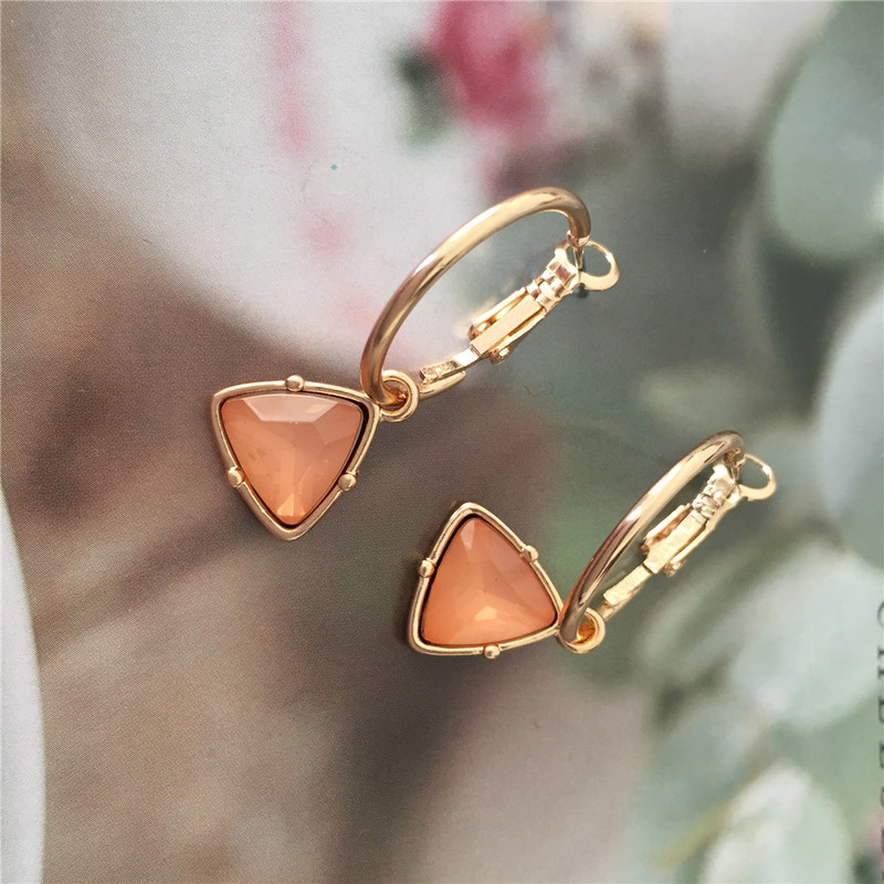 Kórejské nové módne dámske mačacie oko trojuholníkový kameň prívesok kruhové náušnice malé jednoduché temperamentné dámske svadobné šperky