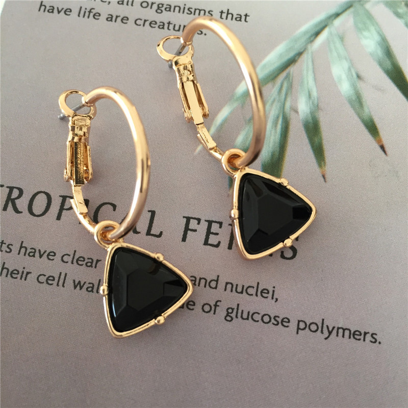 Kórejské nové módne dámske mačacie oko trojuholníkový kameň prívesok kruhové náušnice malé jednoduché temperamentné dámske svadobné šperky