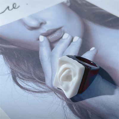 Nepravidelné zuby v tvare U, jahodové živicové prstene pre ženy, dievčatá, párty šperky, sladká osobnosť, trendy šperky HUANZHI 2022 NOVINKA