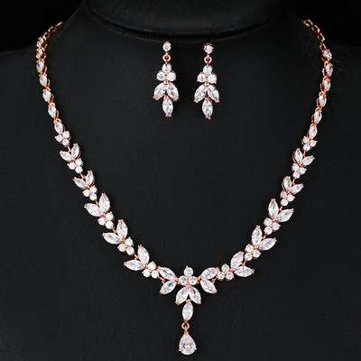 Set de bijuterii, 4 bucăți, pentru femei, mare, placat cu aur alb, zirconiu cubic strălucitor, picătură de mirese din Dubai, cercei, brățară, inel