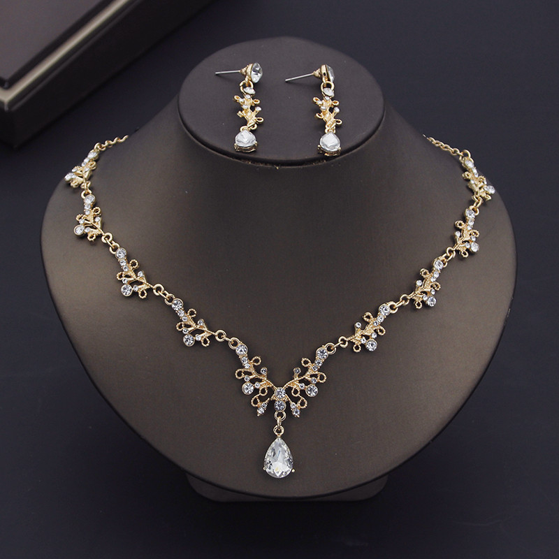 Gyönyörű kristály esküvői ruha Choker nyaklánc szettek nőknek menyasszonyi ékszer szettek Tiaras korona fülbevaló menyasszonyi ékszer készletek