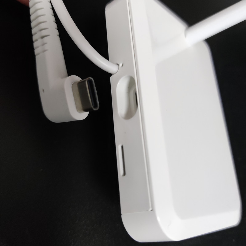 Bezvadu uzlādes pretaizdzīšanas signalizācija Apple Watch izstādes displeja stendam