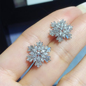 Huitan luxus hópehely fülbevaló teljes AAA köbös cirkon Bling Bling női fülkiegészítők karácsonyi ajándék új divatos ékszerek