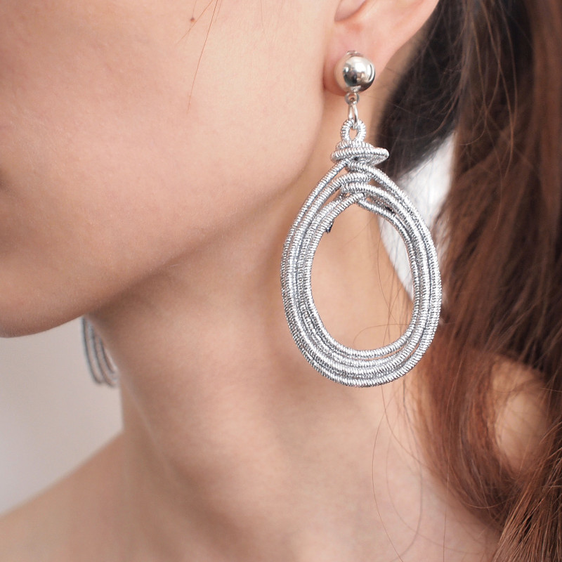 Paprastas metalinis spiralinis vandens lašelių auskaras moterims Bohemia Circular Statement Didelis auskaras Priedai Papuošalai Dovana UKEN