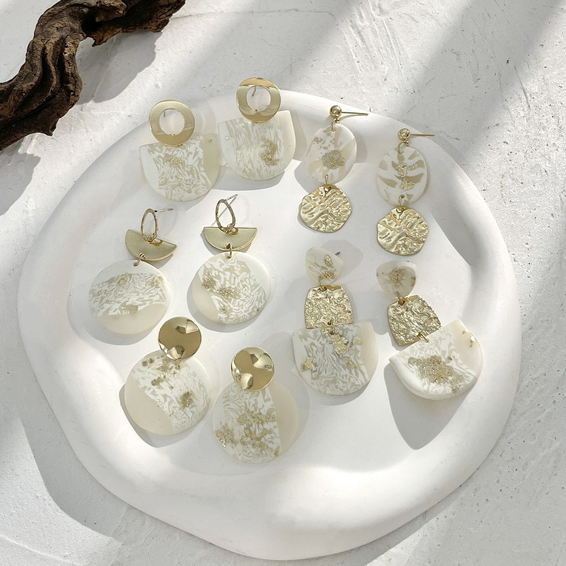 AENSOA Ръчно изработени обеци от полимерна глина с текстура от бял мрамор за жени Златен цвят Метални геометрични глинени обеци с капки Бижута 2022