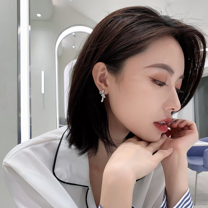 2020 нови обеци с панделка с инкрустиран циркон Корейски секси дамски бижута темперамент Парти Сватбени обеци Модни студентски обеци