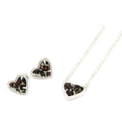 2022 г. Нов ярко розово сърце от смола Druzy Цветен скъпоценен камък Малка любов Геометрични обеци и колие Комплект бижута за жени