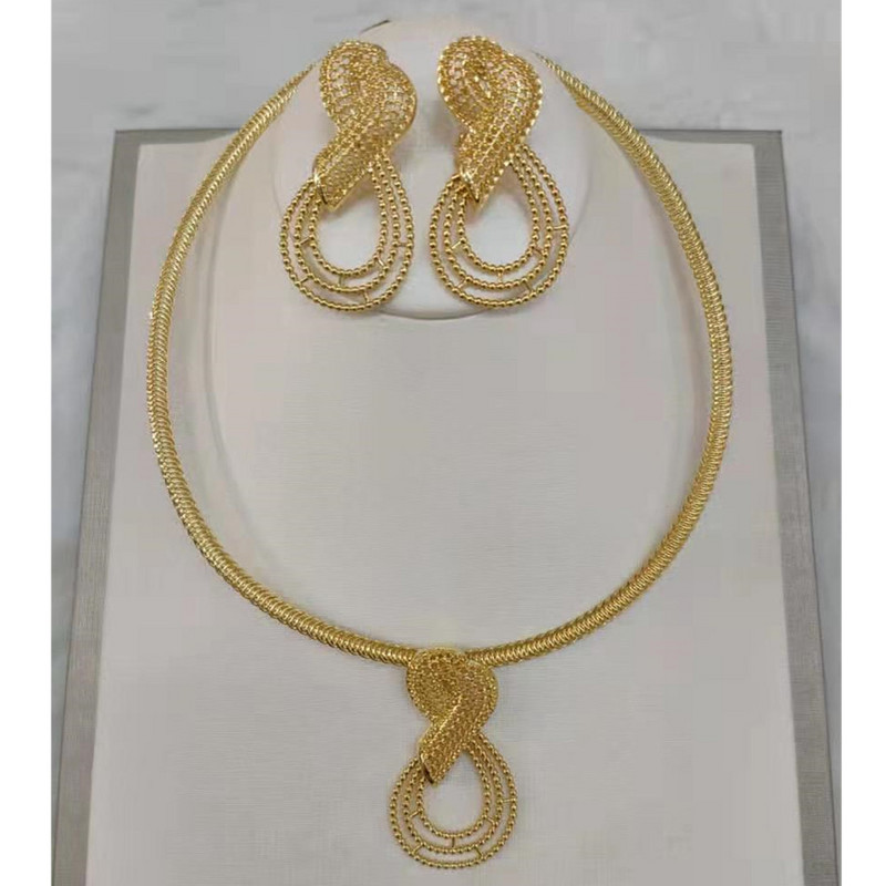 Dubajaus aukso spalvos juvelyriniai dirbiniai, 2022 m. madingi nuotakos dizaino auskarai ir karoliai moterims rankogalių apyrankė ir žiedas vestuvių sužadėtuvėms