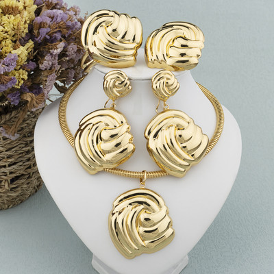 Prabangus moteriškų papuošalų rinkinys Aukso spalvos karoliai didelis apskritimas auskarai apyrankės žiedas madingoms moterims Dubajaus Afrikos vakarėlio papuošalai