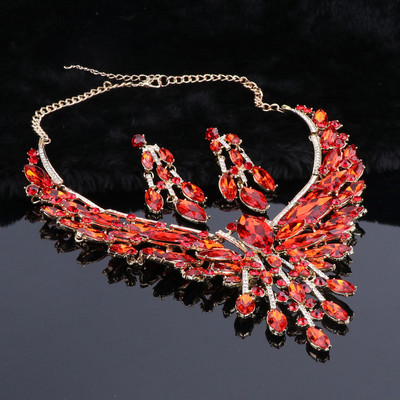 Krištolo nuotakos papuošalų rinkiniai Vestuvių vakarėlio kostiumų aksesuarai Indijos karoliai auskarų rinkinys nuotakai Puošnūs papuošalų rinkiniai moterims