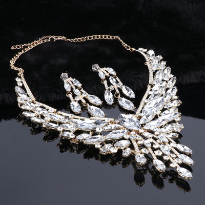 Krištolo nuotakos papuošalų rinkiniai Vestuvių vakarėlio kostiumų aksesuarai Indijos karoliai auskarų rinkinys nuotakai Puošnūs papuošalų rinkiniai moterims