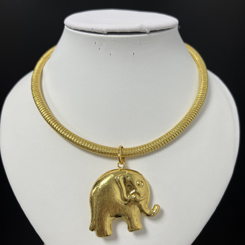 Afrikos papuošalai 2022 m. mada Dubajaus vestuviniai auskarai pakabukai karoliai nuotakos dizaino Nigerijos aksesuarų dovanos