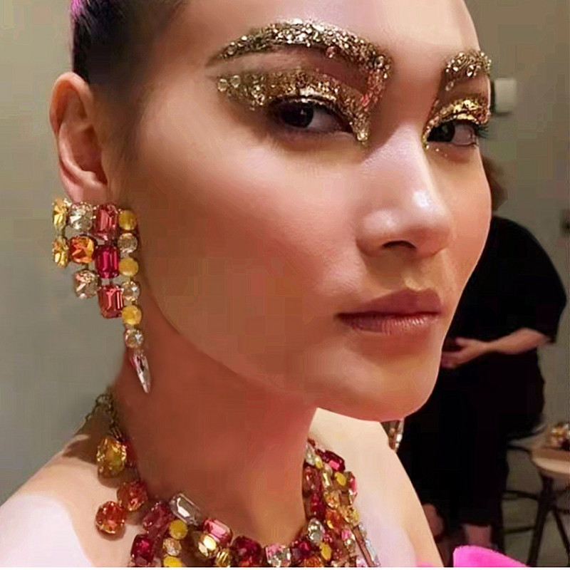 Nauji putojantys Kalnų krištoliniai kabantys auskarai moterims Vakarienės vakarėliui Vestuvių aksesuarai Mados pareiškimai Auskarai Papuošalai