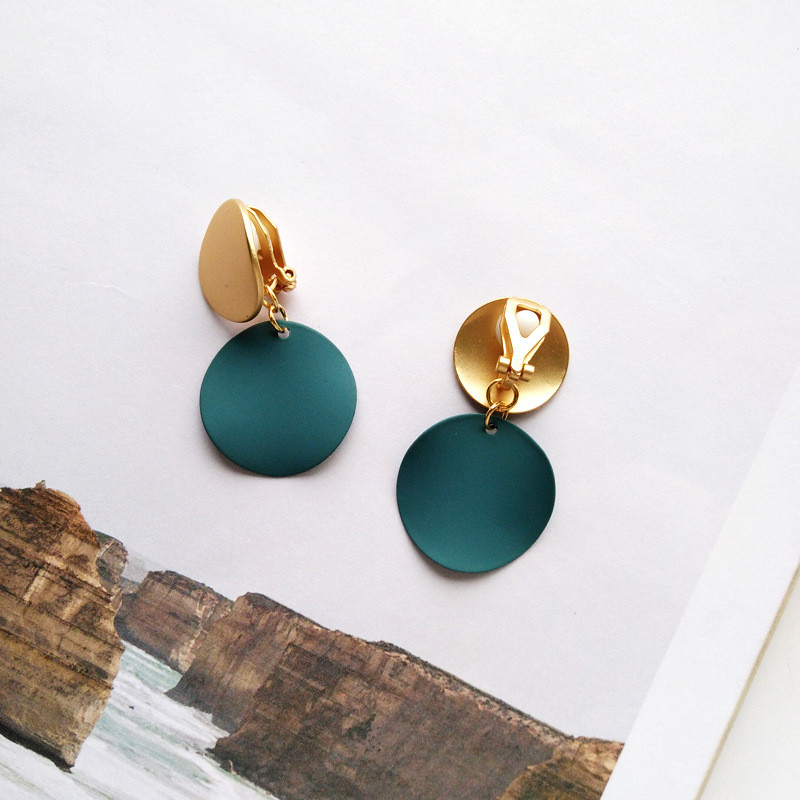 2020 m. tendencija Geometriniai apvalūs diskiniai auskarai be auskarų moterims Auksiniai spalvingi metaliniai ausų segtukai Madingi Brincos papuošalai