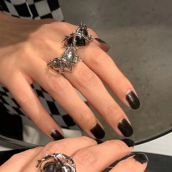 2022 Нова мода Creative Punk Gothic Thorns Love Heart Rings Старинни отворени пръстени за жени Парти бижута Годежен сватбен подарък
