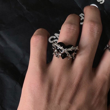 2022 Нова мода Creative Punk Gothic Thorns Love Heart Rings Старинни отворени пръстени за жени Парти бижута Годежен сватбен подарък