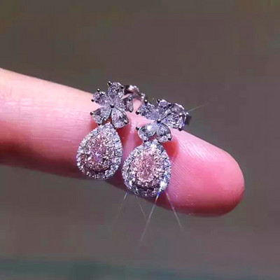 Huitan cvjetne nitne naušnice s ružičastim CZ dizajnom Modni dodaci za žene Bling Bling naušnice Vjenčanje Trendy nakit