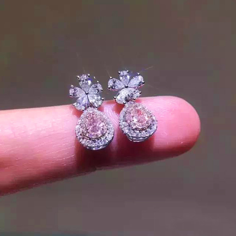 Huitan cvjetne nitne naušnice s ružičastim CZ dizajnom Modni dodaci za žene Bling Bling naušnice Vjenčanje Trendy nakit