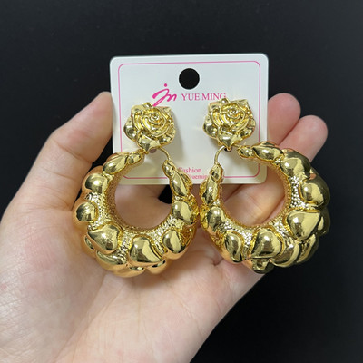 Afrikos moterų papuošalų rinkinys Dubajaus aukso spalvos nuleidžiami auskarai pakabukas karoliai nuotakos dizainui paauksuoti Nigerijos aksesuarai