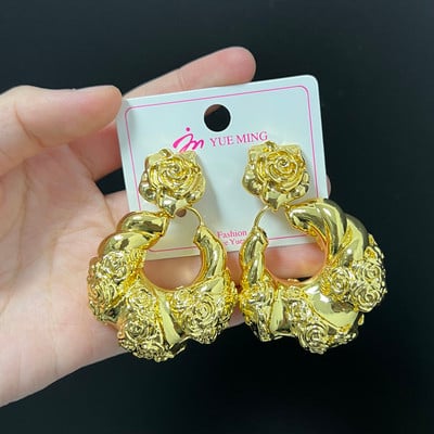 Afrikos moterų papuošalų rinkinys Dubajaus aukso spalvos nuleidžiami auskarai pakabukas karoliai nuotakos dizainui paauksuoti Nigerijos aksesuarai