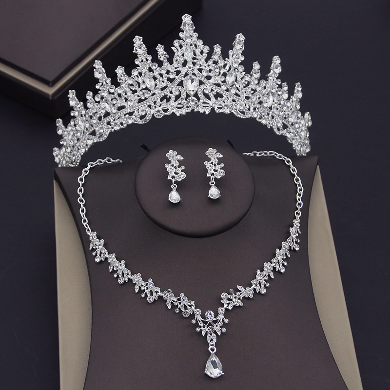 Luxus, gyönyörű kristály menyasszonyi ékszer készletek Tiaras korona fülbevaló nyaklánc nyaklánc nőknek esküvői ruha menyasszonyi ékszer szett