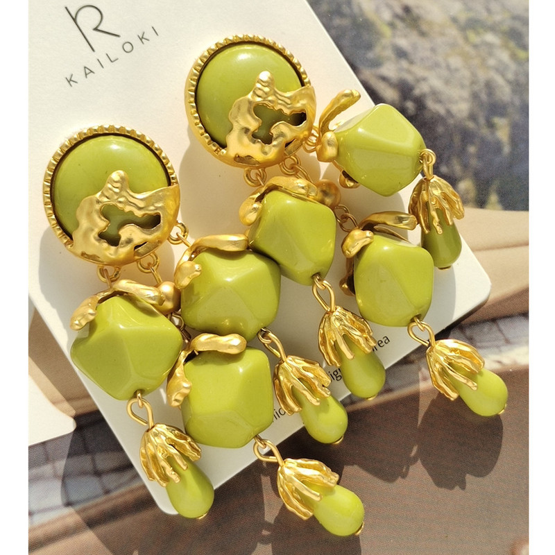 Vintage olívazöld gyanta hosszú bojt nagy, lelógó fülbevaló női női ékszer 2022 új matt arany színű eltúlzott