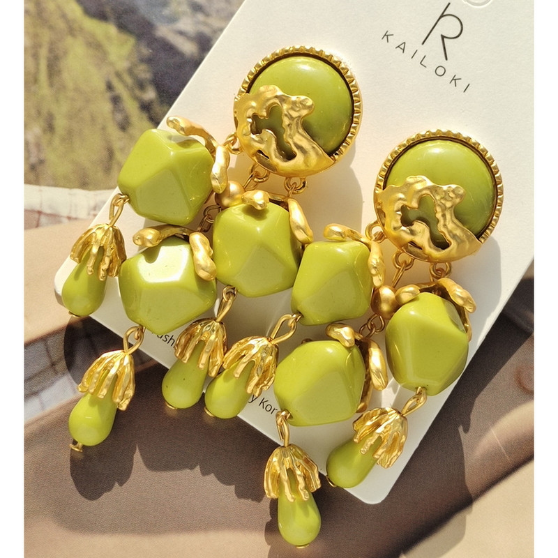 Vintage olívazöld gyanta hosszú bojt nagy, lelógó fülbevaló női női ékszer 2022 új matt arany színű eltúlzott