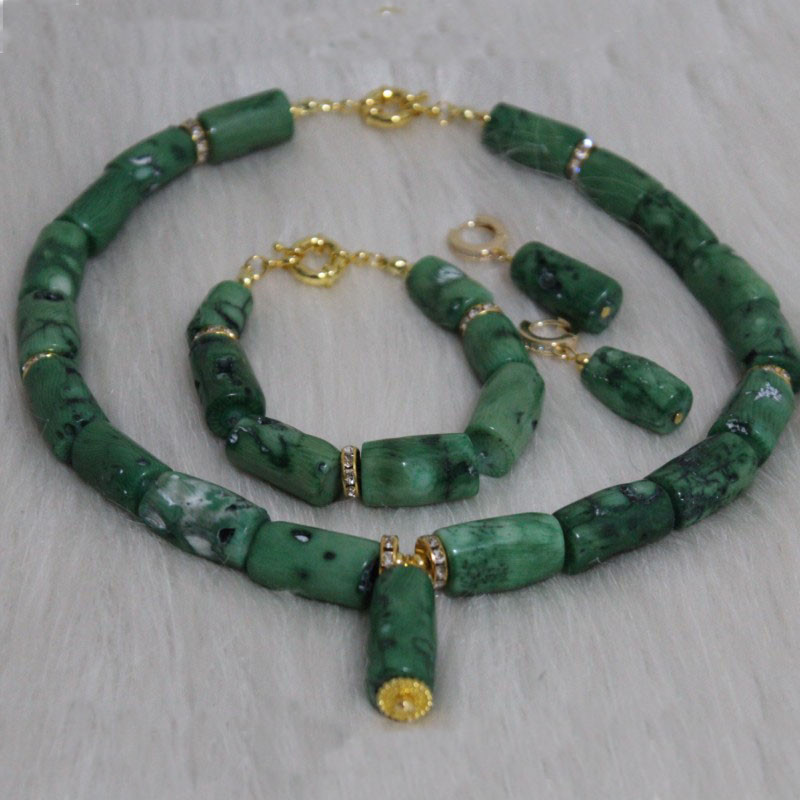 4UJewelry One Row Choker Coral Beads ékszerkészlet karkötővel + fülbevalóval + nyaklánc narancssárga / piros / fehér színű menyasszonyi szett