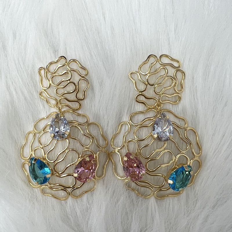 Ženski elegantni set ogrlica Dubai zlatne boje Set nakita Lisnate naušnice Ženski delikatni ovratnik Luksuzni set nakita za večeru