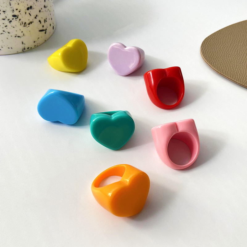 Комплект пръстени от акрилна смола за жени Момичета Неправилна мраморна шарка Цветни прозрачни пръстени Пръстени Бижута