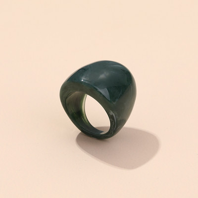 2021-es új gyanta divatos punk nagy gyűrűk női tervezésű akril szabálytalan színes vintage ujjgyűrűk lányok parti ékszerei számára