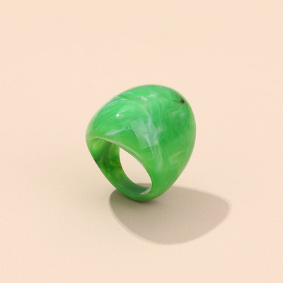 2021-es új gyanta divatos punk nagy gyűrűk női tervezésű akril szabálytalan színes vintage ujjgyűrűk lányok parti ékszerei számára