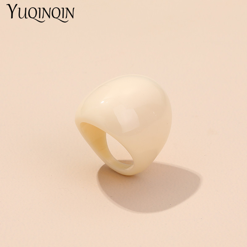 2021-es új gyanta divatos punk nagy gyűrűk női tervezésű akril szabálytalan színes vintage ujjgyűrűk lányok parti ékszerei számára