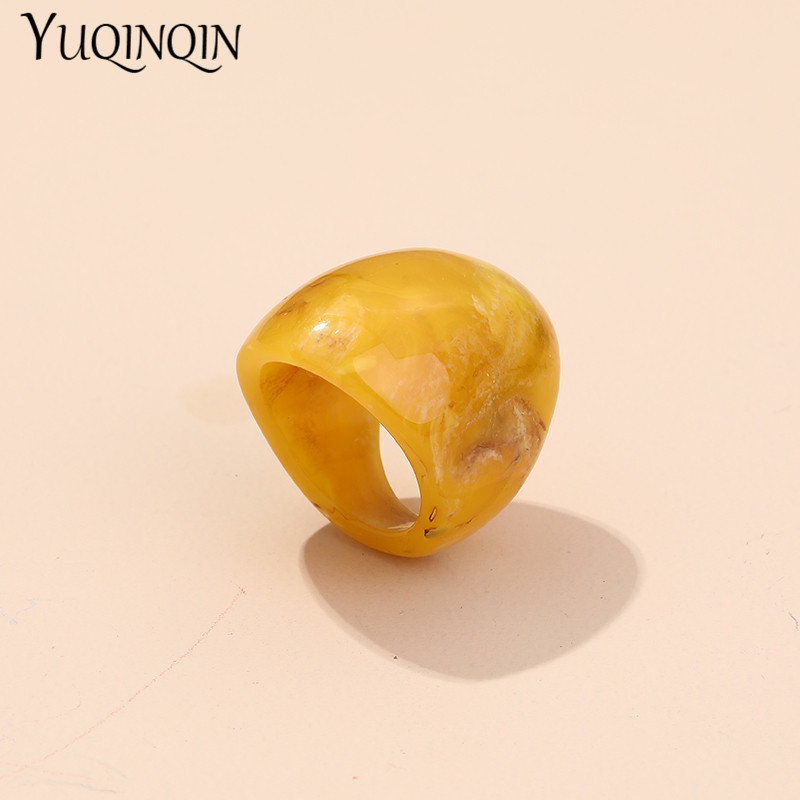 2021-es új gyanta divatos punk nagy gyűrűk női tervezésű akril szabálytalan színes vintage ujjgyűrűk lányok parti ékszerei számára