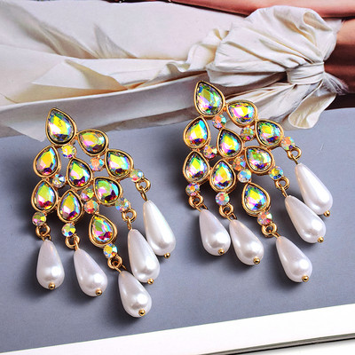 Új stílusok Színes kristálygyöngy lógó fülbevaló kiváló minőségű fém ékszer kiegészítők nőknek nagykereskedés