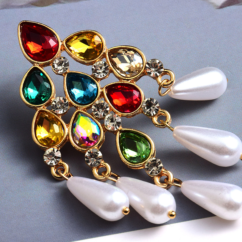 Új stílusok Színes kristálygyöngy lógó fülbevaló kiváló minőségű fém ékszer kiegészítők nőknek nagykereskedés