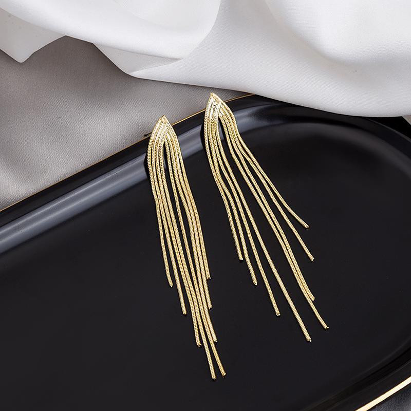 Нови винтидж златни цветни обеци с пискюли с дълга нишка и капки за жени Геометрични корейски модни луксозни Pendientes Парти бижута Aros