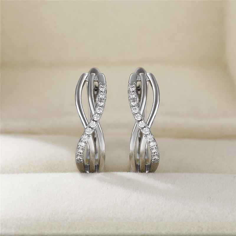 „Huitan Fancy“ sidabrinės spalvos lanko auskarai su krištoliniu CZ akmeniu Naujo dizaino moteriški ausų priedai Universalūs „Statement“ papuošalai