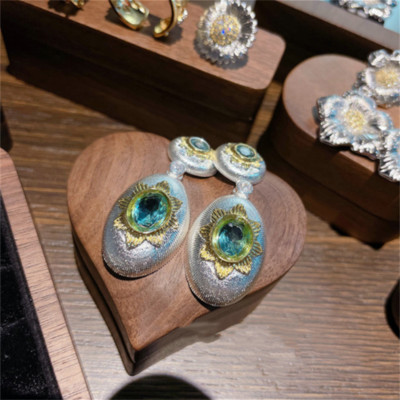 Vintage pitsist kärgstruktuurist karikakra lillega vääriskivist sõrmus värviline vääriskivist tsirkoon laava metallist käevõru kõrvarõngad