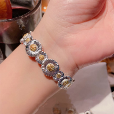 Vintage pitsist kärgstruktuurist karikakra lillega vääriskivist sõrmus värviline vääriskivist tsirkoon laava metallist käevõru kõrvarõngad