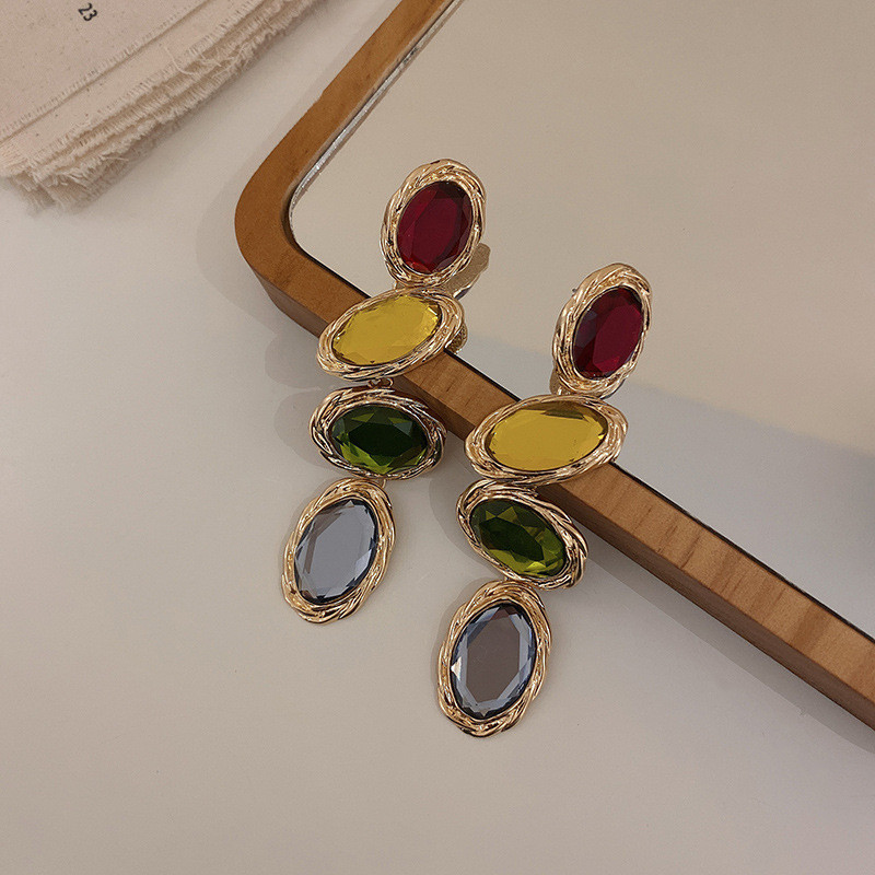 XIALUOKE Retro ilgi metaliniai netaisyklingos saldainių spalvos akriliniai nuleidžiami auskarai moterims hiperbolinės asmenybės dideli auskarai vakarėlių papuošalai