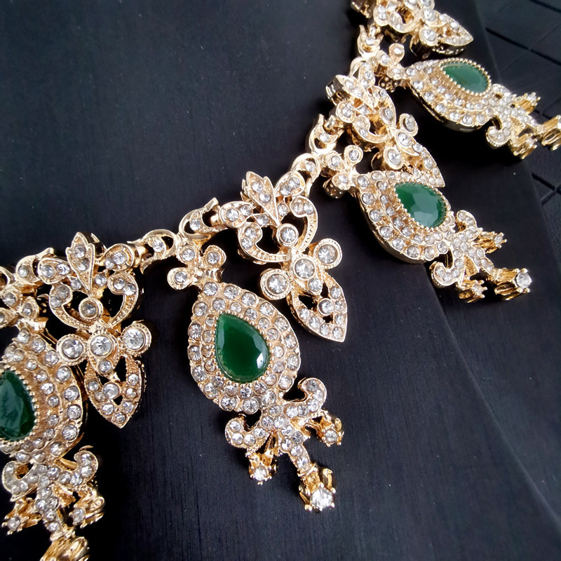 Klasszikus elegáns menyasszonyi kiegészítők török női esküvőhöz kristály strassz korona nyaklánc fülbevaló karkötő gyűrű 5 darab