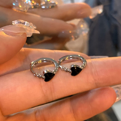 Korėjos juodos susuktos sidabrinės spalvos lankeliai Auskarai Meilė širdies apskritimas Auskarai moterims Paprasti šaunūs vakarėlio papuošalai Aksesuarai Aros