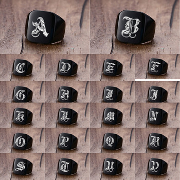 Ανδρικό δαχτυλίδι Vnox Chunky Signet 18mm Μαύρο από ανοξείδωτο ατσάλι με χαραγμένο βασιλικό αρχικό γράμμα Δαχτυλίδι αρχικής σφραγίδας Προσαρμοσμένο κόσμημα