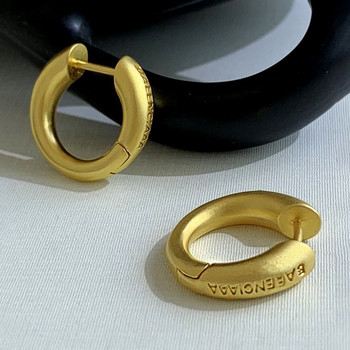 Френски ретро златни обеци с букви Дамски луксозни златни обеци с халки геометричен обикновен пръстен Медни обеци Модни бижута