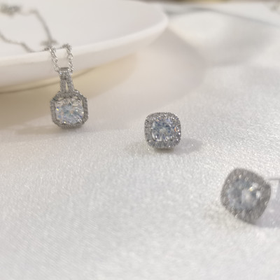 SUGO Naujas Paprastos mados kvadratinio dizaino blizgaus kubinio cirkonio auskarų karolių rinkiniai jaunoms merginoms Miela papuošalų dovana