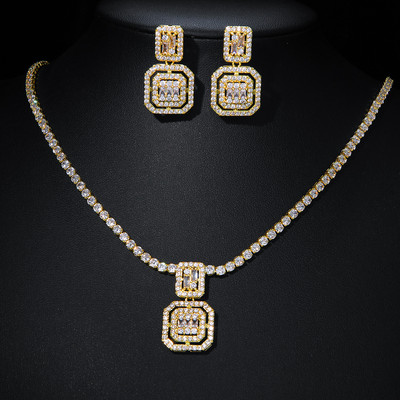 SUGO Naujas Paprastos mados kvadratinio dizaino blizgaus kubinio cirkonio auskarų karolių rinkiniai jaunoms merginoms Miela papuošalų dovana