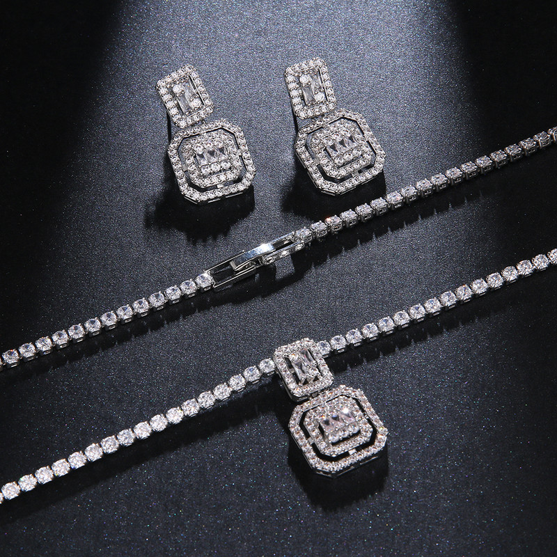 SUGO Naujas Paprastos mados kvadratinio dizaino blizgaus kubinio cirkonio auskarų karolių rinkiniai jaunoms merginoms Miela papuošalų dovana